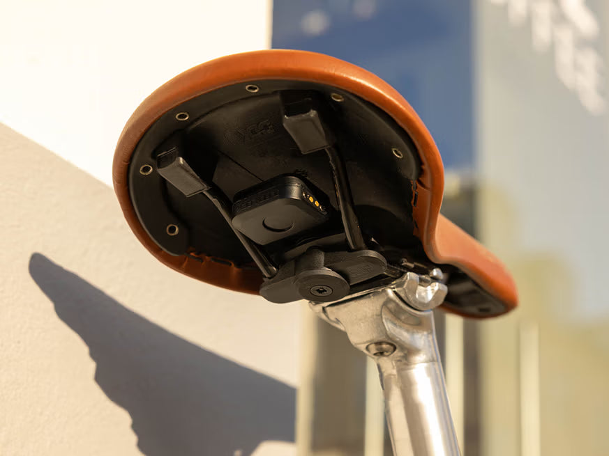 QUAD LOCK - Bike Alarm and Finder - Saddle Rail Adapter