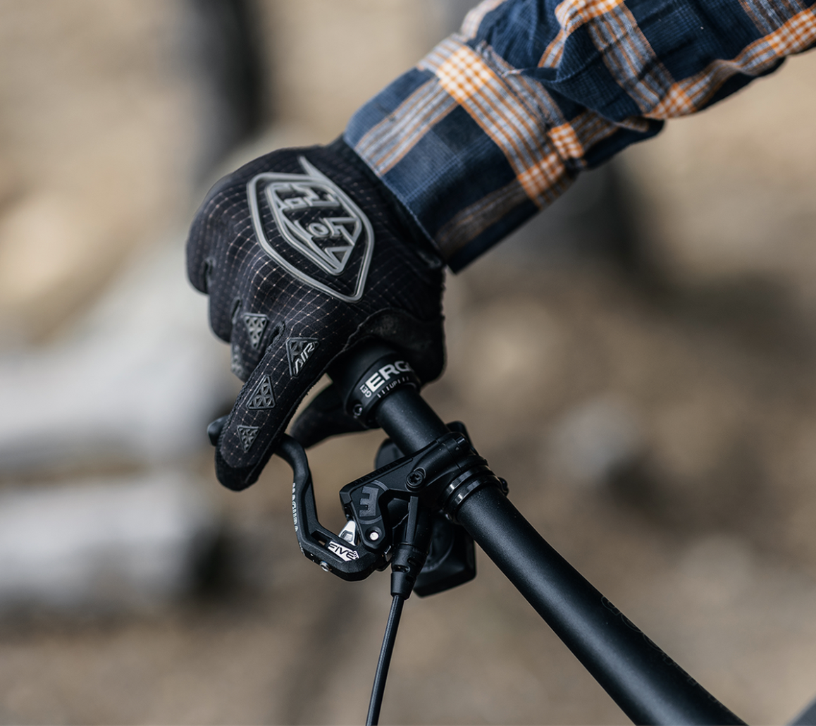 Magura MT5 PRO Complete Disc Brake Set. With Storm HC Discs 203/180 2702863