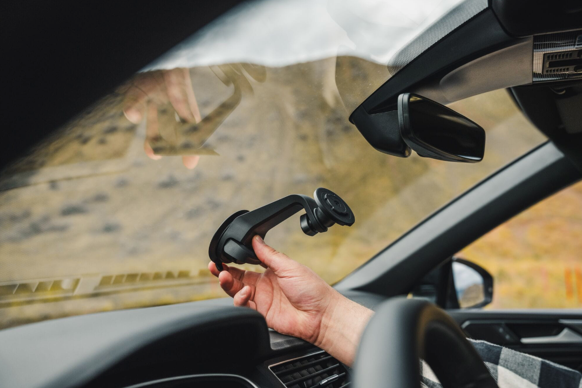 Quad Lock Car Dash / Window Suction Cup Mount - V6 Black